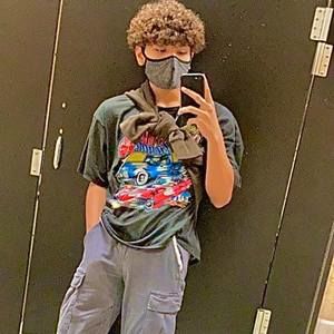 Meet your Posher, Raul